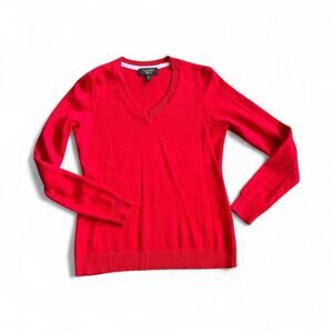 Red cashmere v neck sweater